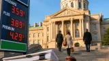 Lawmakers, AG weigh legality of Gov. Braun’s latest gas-tax pause as critics raise concerns