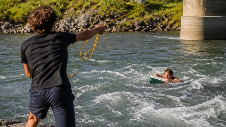 14-year-old ropes man from Yellowstone after raft collision near Greycliff